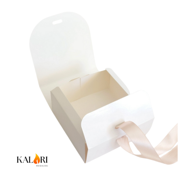Caja Pequeña con Lazo - Image 3