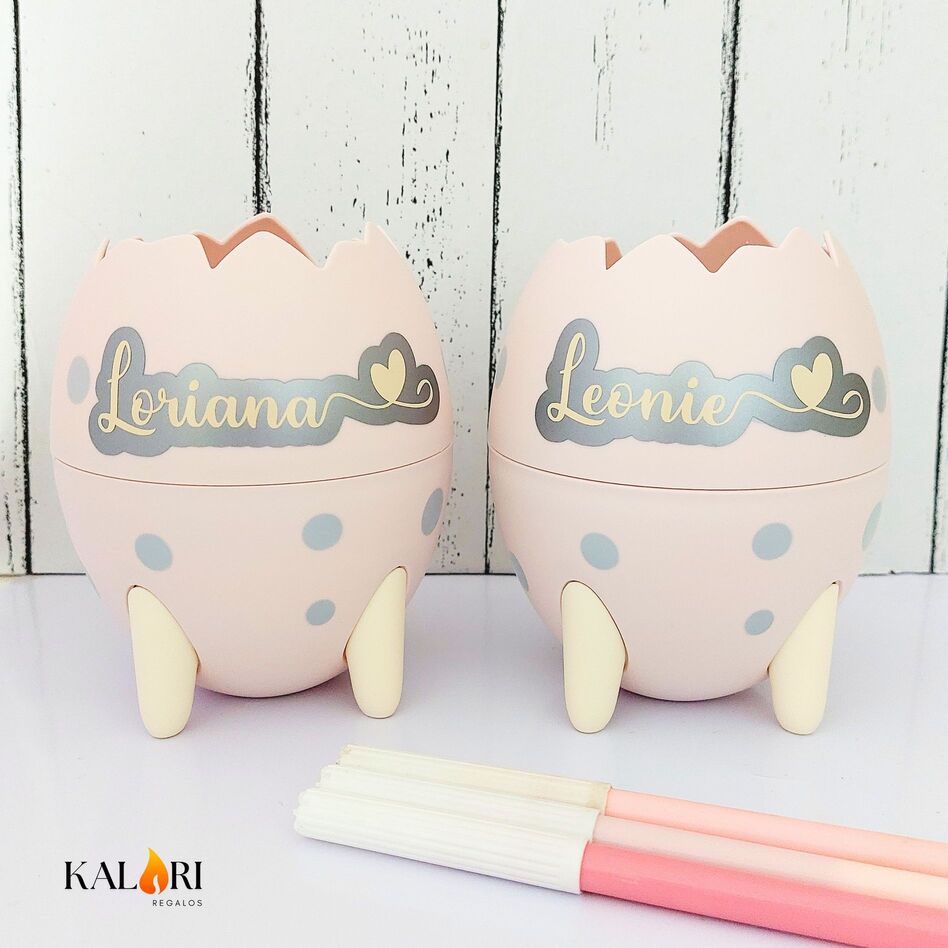 Soporte / Portalápices Huevo Dinosaurio (Letras - Mod. 2) - Imagen 3