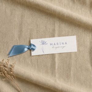 Marcasitios o tarjeta de lugar minimalista para bodas y eventos, modelo Natura, con fondo blanco