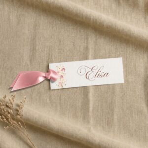 Tarjeta de asiento o marcasitios para bodas, eventos y celebraciones epeciles, Modelo Guirnalda con fondo blanco y estilo elegante