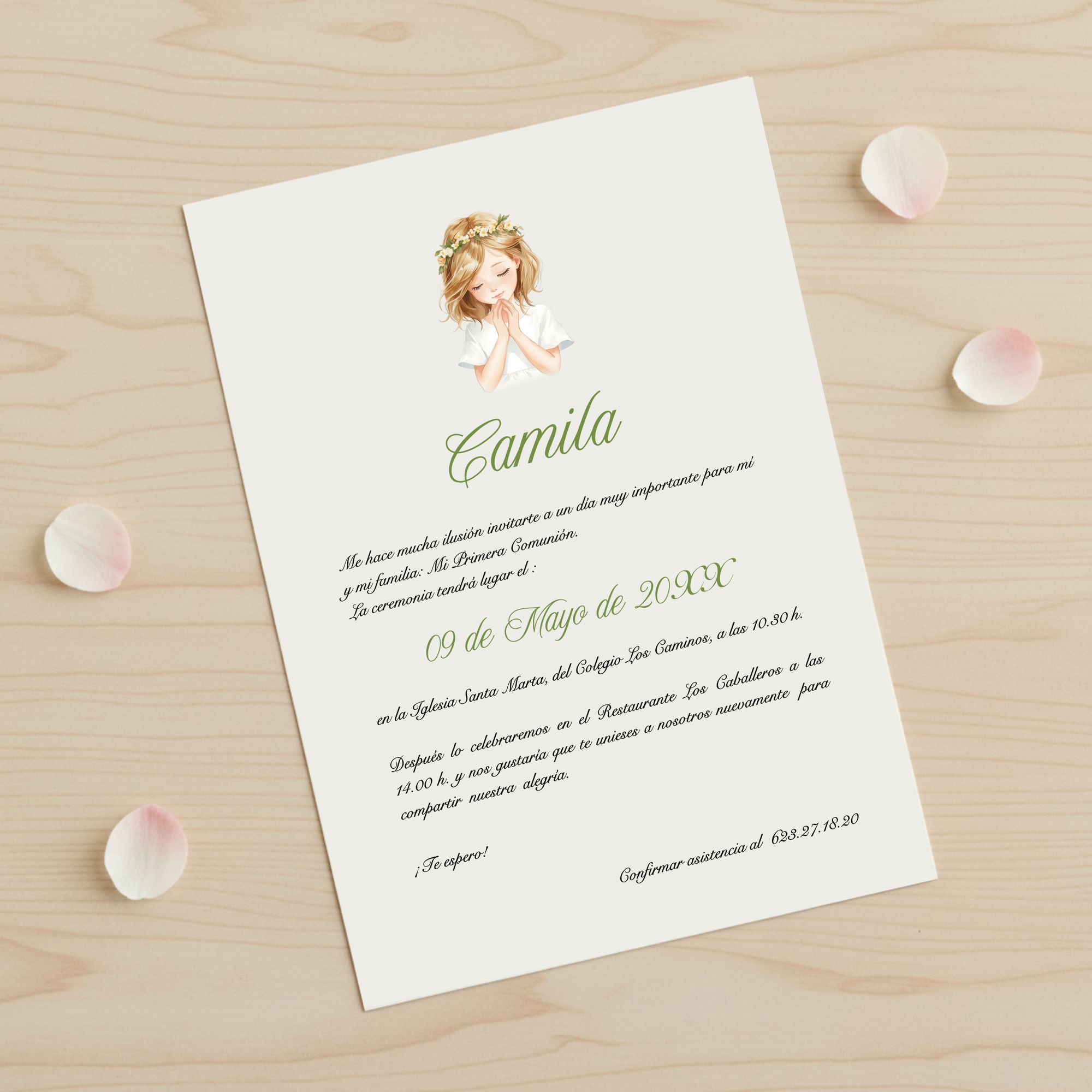 Invitación de comunión personalizada modelo Camila con ilustración de niña rezando
