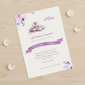 Invitación de comunión personalizada modelo Cáliz con ilustración floral y cáliz